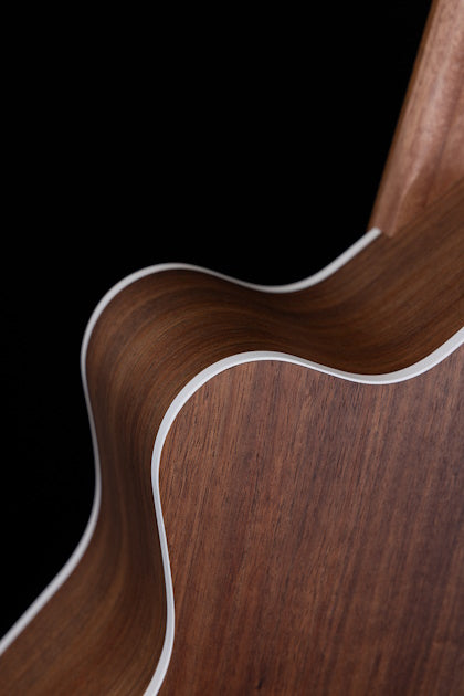 Pratley Classic Series PROM-SCE-BWB Cutaway Model Solid Bunya Top, Solid Blackwood Back and Sides