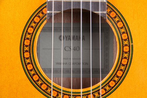 Yamaha CS40 3/4 Size Classical Guitar